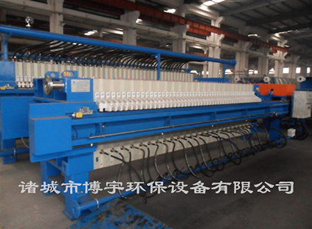 【板框壓濾機】是怎樣進行脫水的呢?