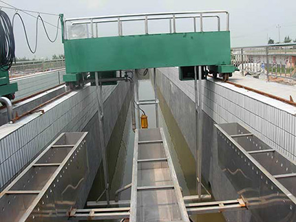 認識（shí）一（yī）下【行車（chē）式（shì）泵吸泥機】的電氣控製箱和行程控製裝置