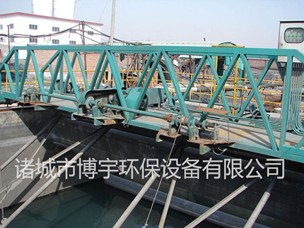 小科（kē）普||【桁車式提耙刮泥機】主要部件及（jí）結構特點<一>