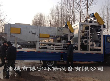 【帶式濃縮脫水一體（tǐ）機】的設（shè）備結構介紹<三>