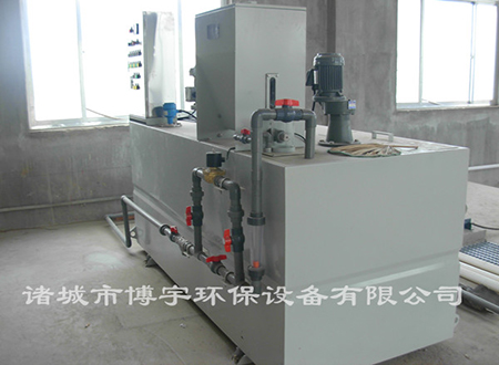 藥劑量自動跟蹤調節控製加藥速度，選擇【全自動加藥（yào）裝置】