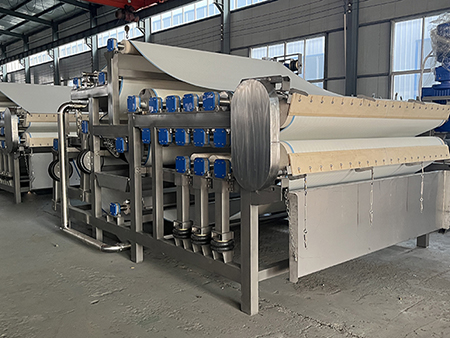 文字幕人妻熟女人妻科普:【帶式果(guǒ)汁壓榨機】的結構介紹<三>