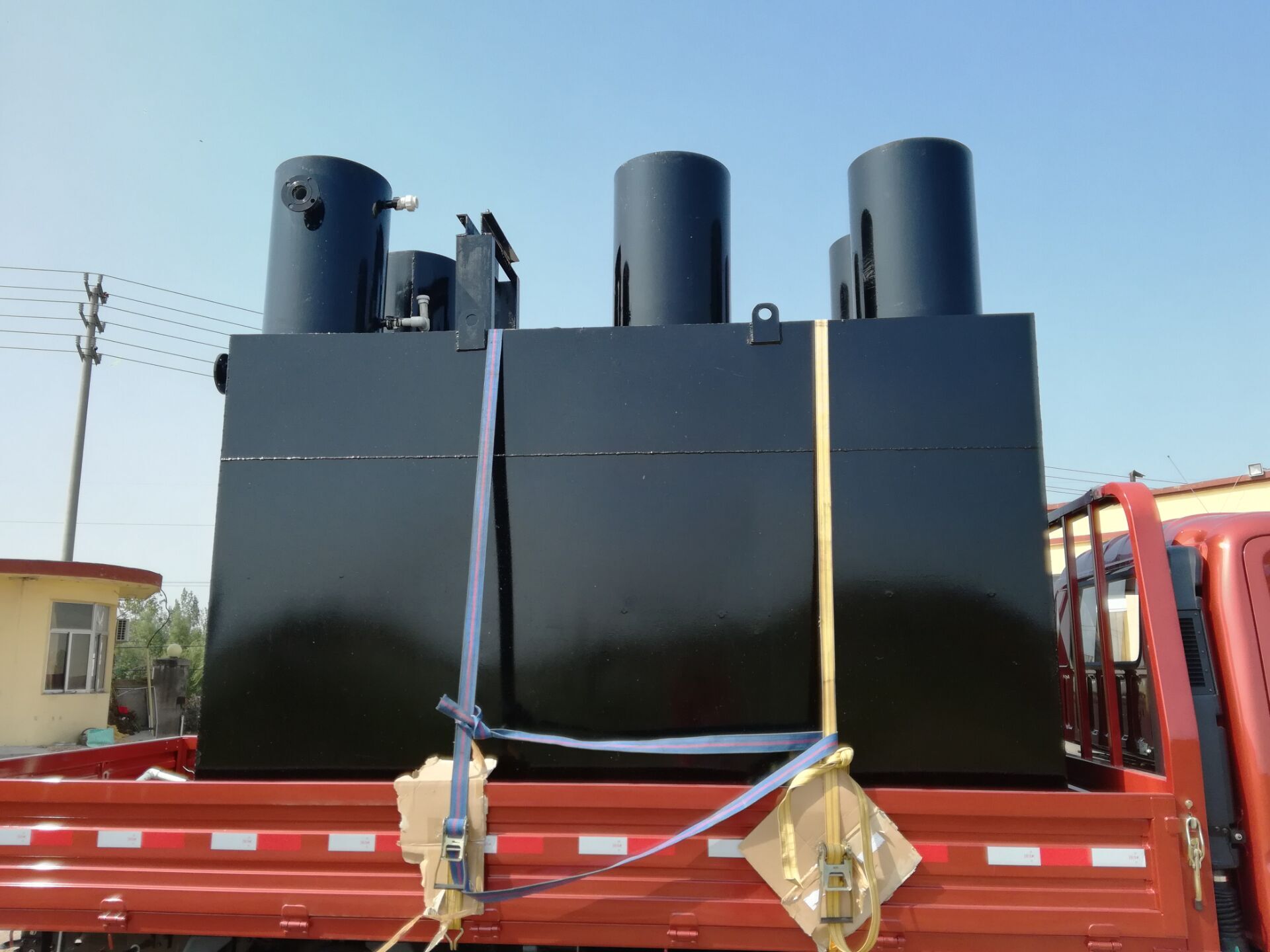 新農（nóng）村一體胡汙水處理設（shè）備